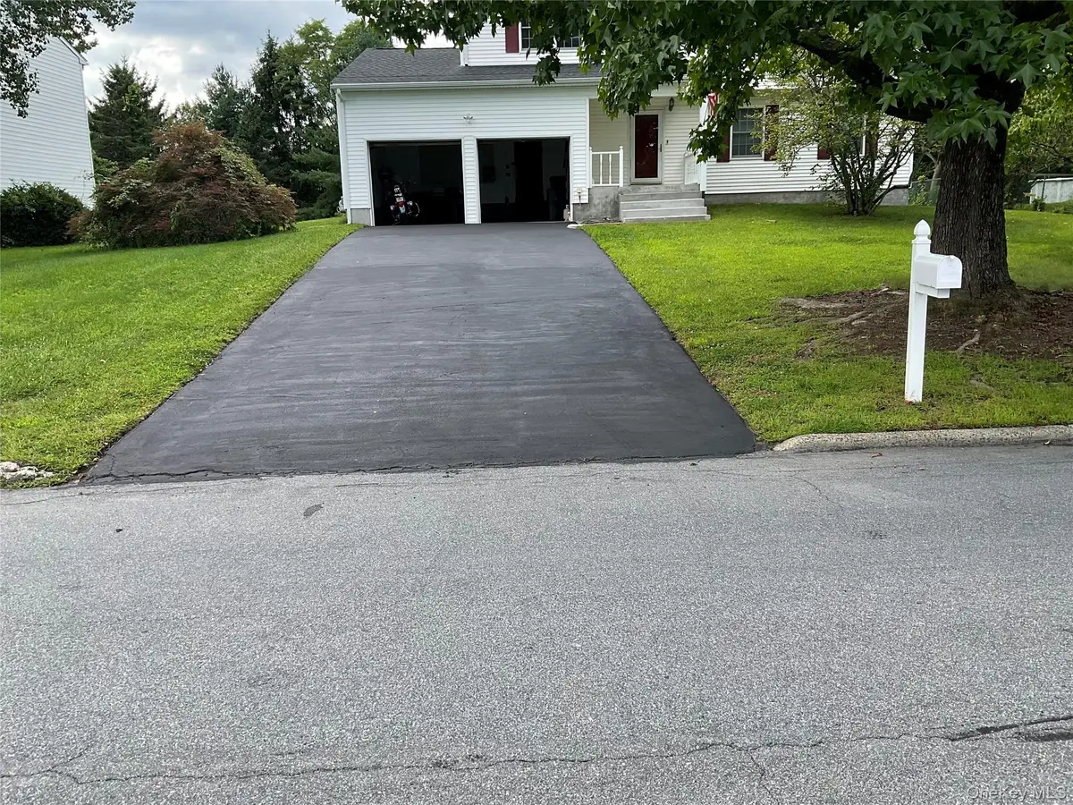 207 Butter Hill Drive, New Windsor, NY 12553 - #1