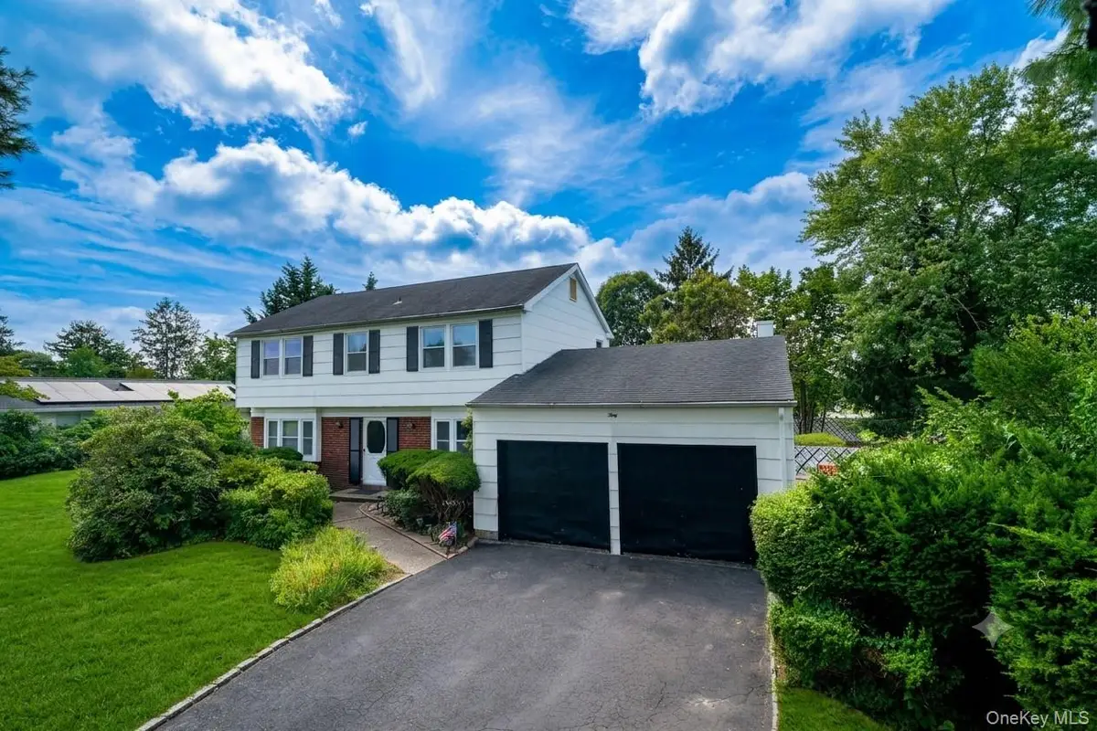 30 Segatogue Lane, South Setauket, NY 11720 - #1