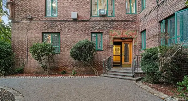 1 Metropolitan Oval #1B, Bronx, NY 10462