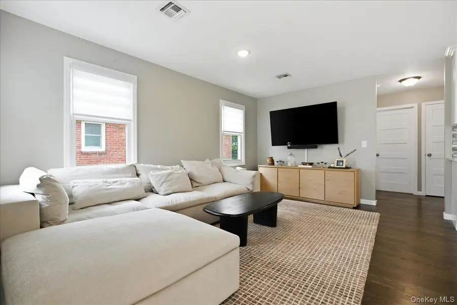47 Fendale Street, Franklin Square, NY 11010 - #2