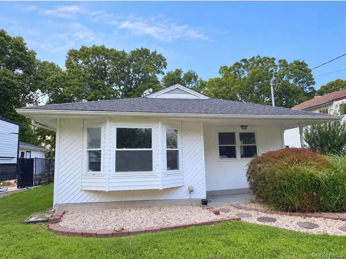 143 E. Parkview Drive, Shirley, NY 11967 - #1
