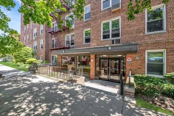 68-15 Selfridge Street #J3, Forest Hills, NY 11375