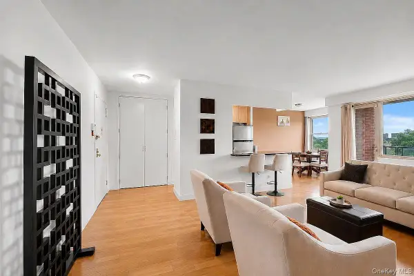 400 Cozine Avenue #5E, Brooklyn, NY 11207