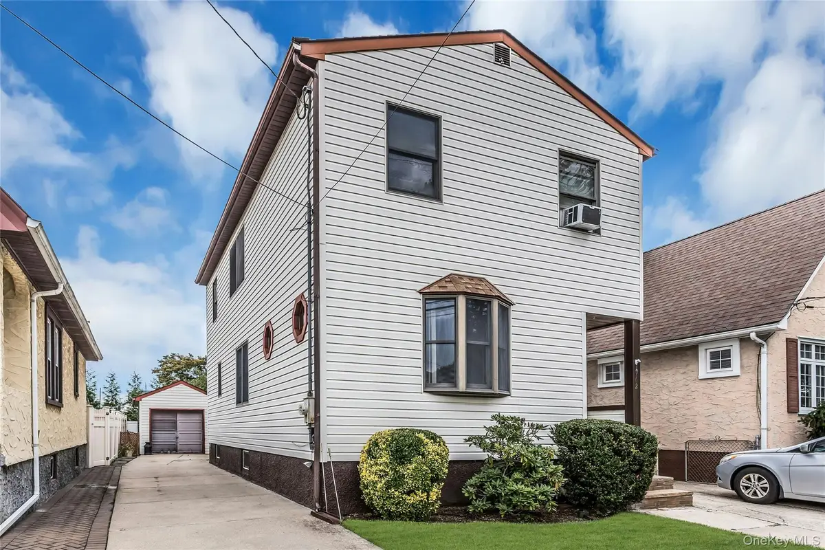 962 Gabriel Avenue, Franklin Square, NY 11010 - #1