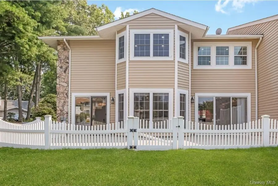 103 Colony Drive, Holbrook, NY 11741 - #3