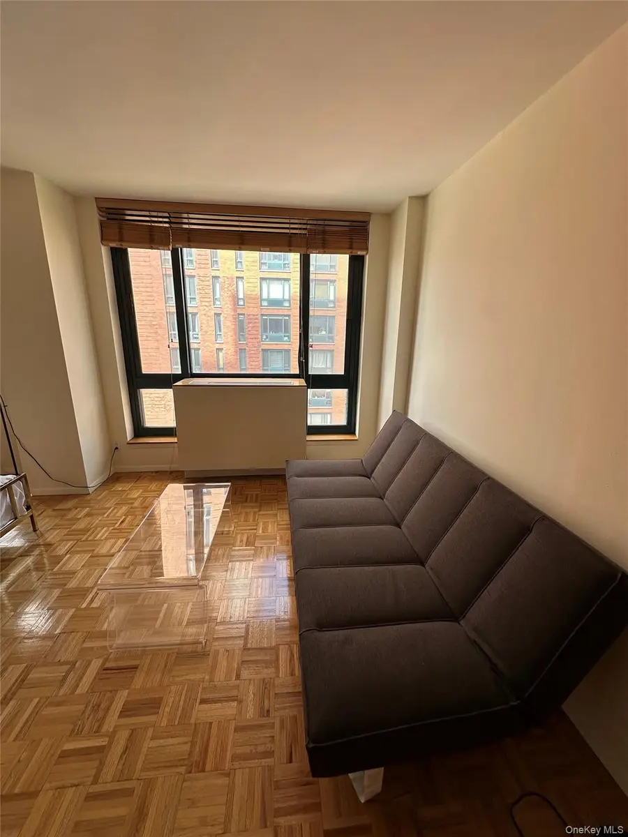 1 Irving Place #U17H, Manhattan, NY 10003 - #2