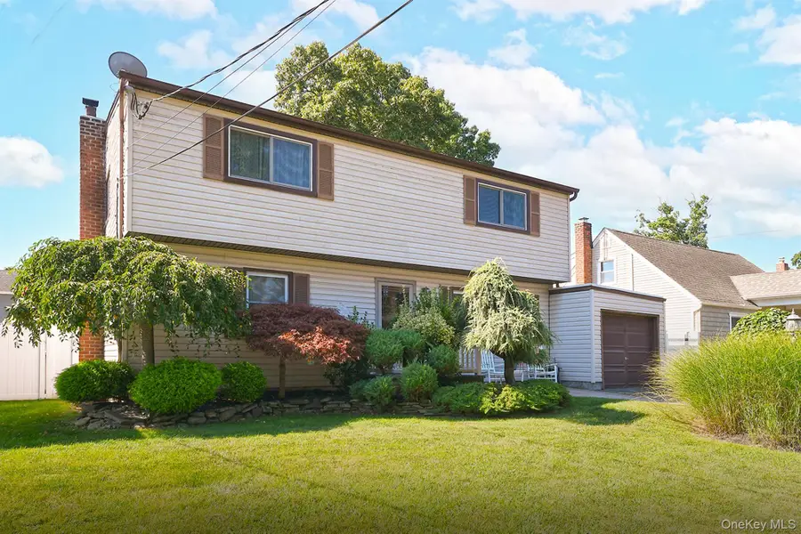 108 Connecticut Avenue, Massapequa, NY 11758 - #3