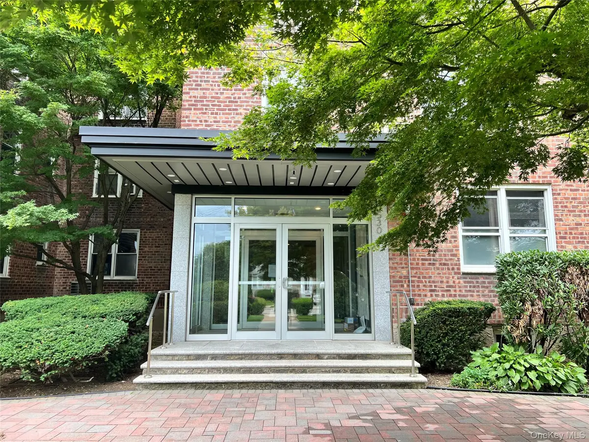 530 Dubois Avenue #6A, Valley Stream, NY 11581 - #1