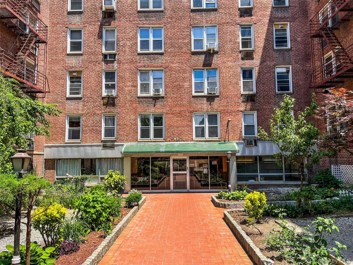 43-43 Kissena Blvd #306, Flushing, NY 11355 - #1