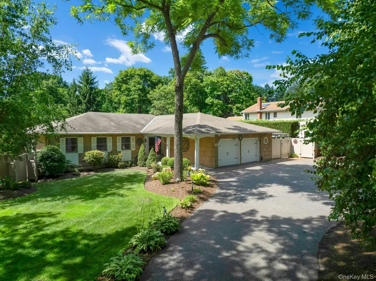 189 Lodge Avenue, Huntington Station, NY 11746 - #1