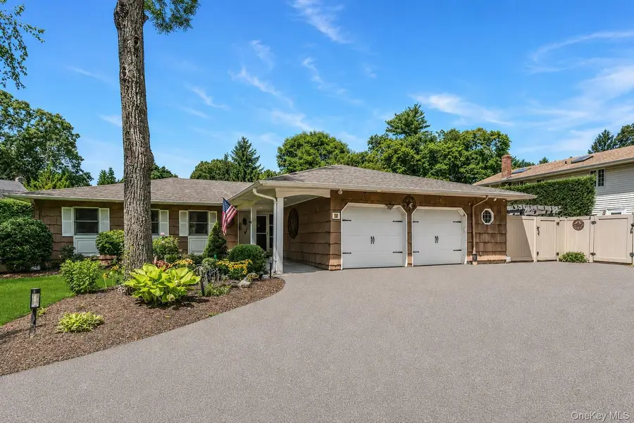 189 Lodge Avenue, Huntington Station, NY 11746 - #2