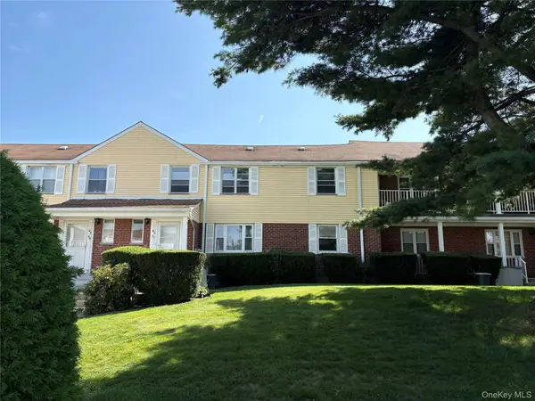67-71 Cloverdale Lane #148, Oakland Gardens, NY 11364