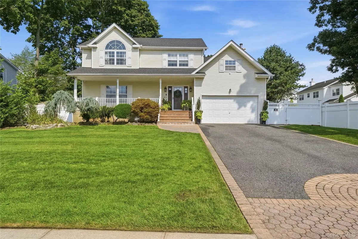 1536 Winganhauppauge Road, Islip, NY 11751 - #1
