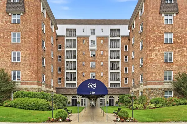 910 Stuart Avenue #2EF, Mamaroneck, NY 10543