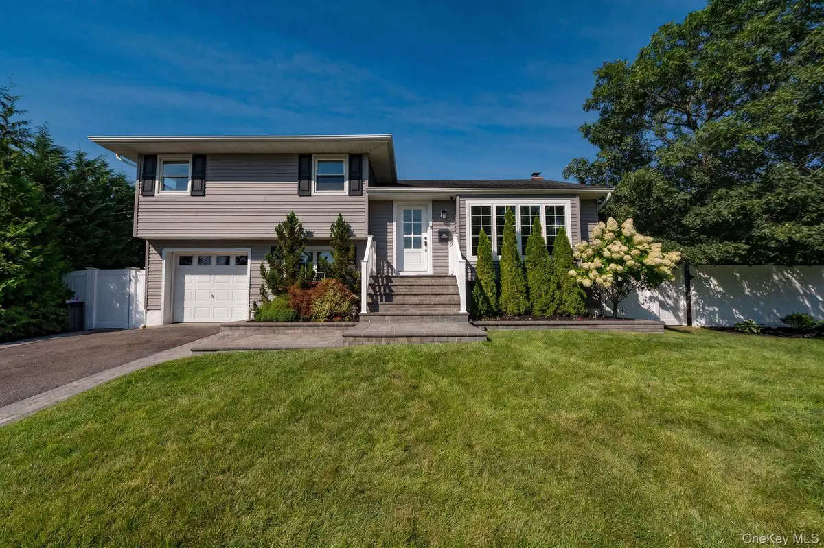 1814 Robin Lane, Bellmore, NY 11710 - #1