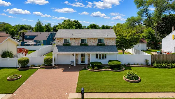 164 Bark Avenue, Central Islip, NY 11722