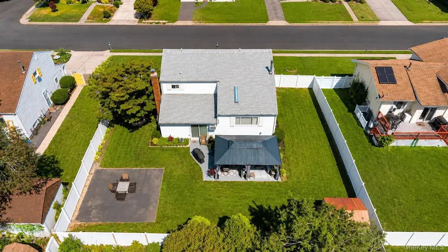 164 Bark Avenue, Central Islip, NY 11722 - #3