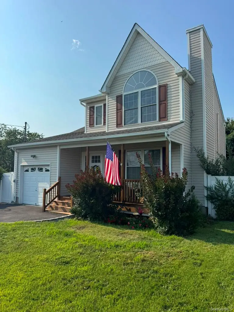 39 Seymour Drive, Shirley, NY 11967 - #1