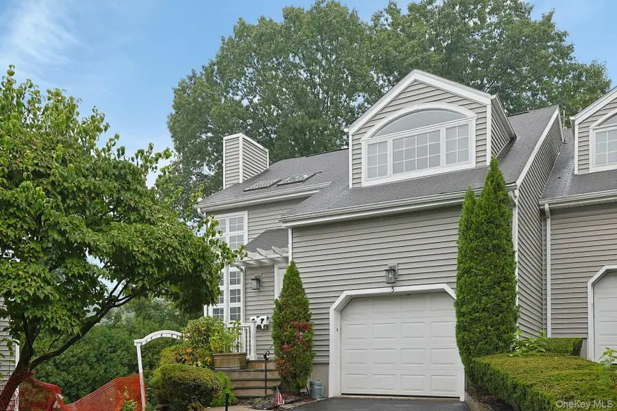 5 Pinewood Drive, White Plains, NY 10603 - #2