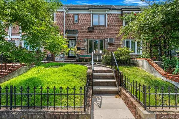8288 61st Road, Middle Village, NY 11379