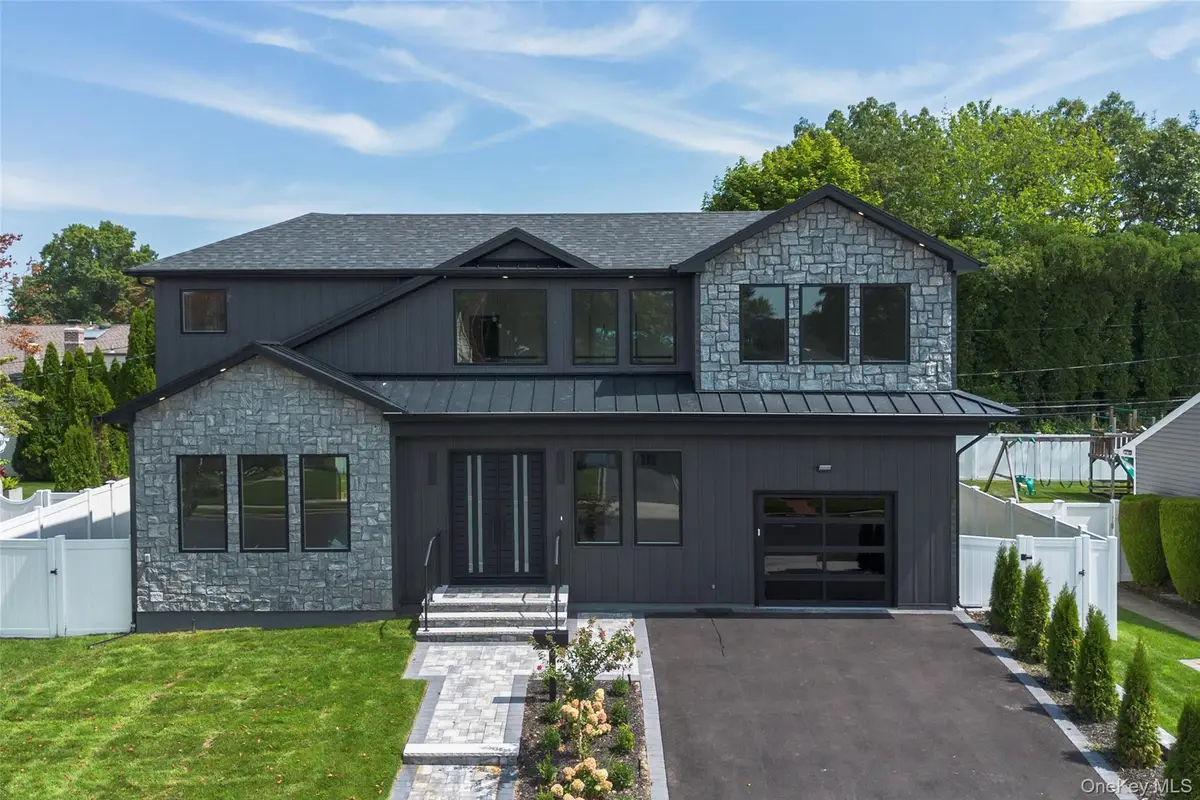 7 Rosewood Place, Plainview, NY 11803 - #1