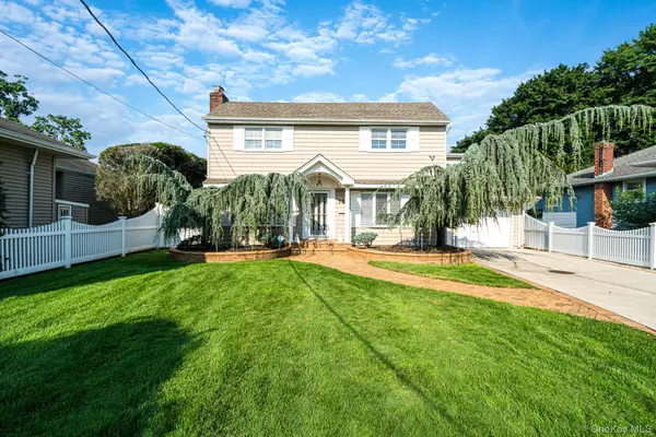 752 Oakfield Avenue, Bellmore, NY 11710