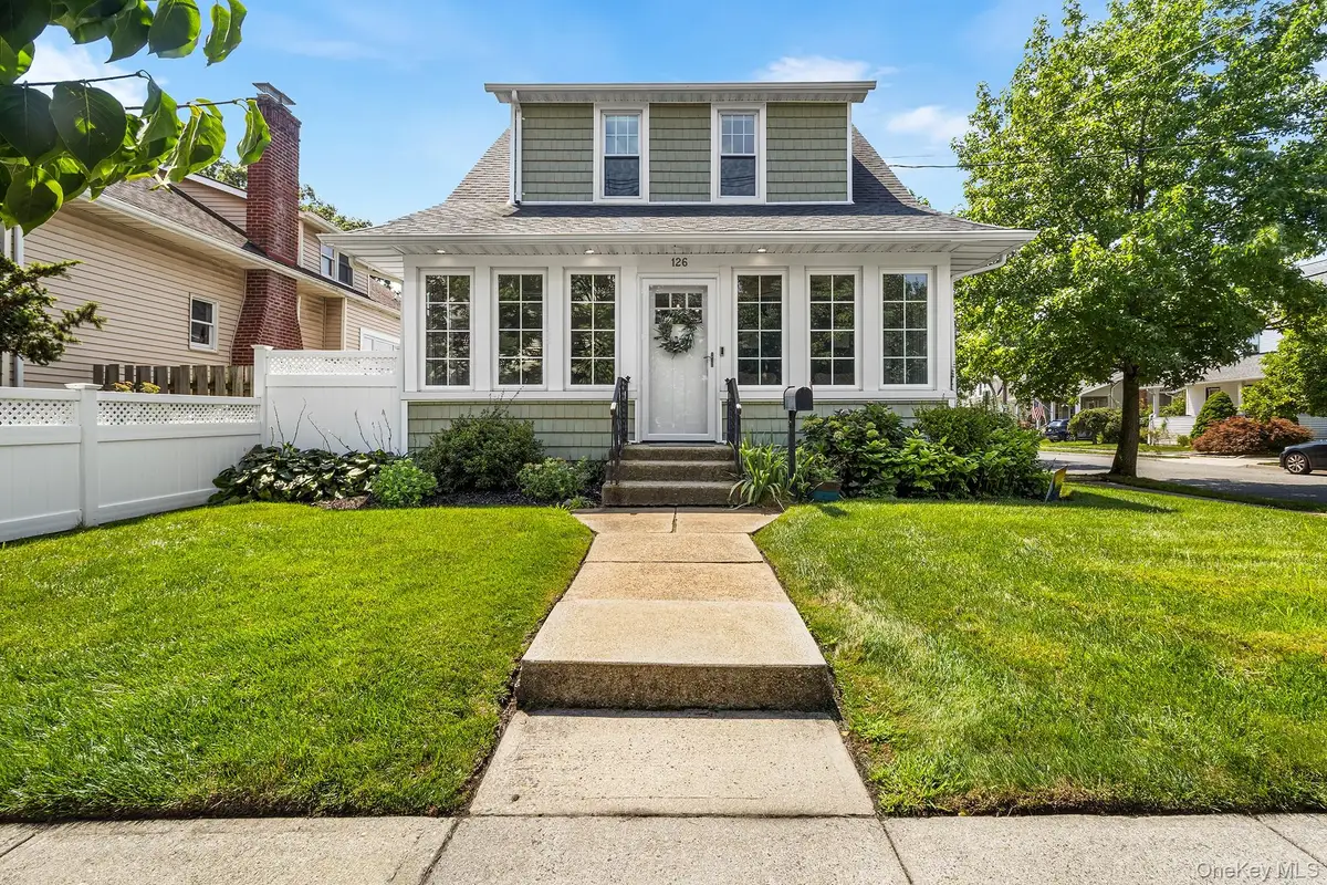 126 Rutland Avenue, Rockville Centre, NY 11570 - #1
