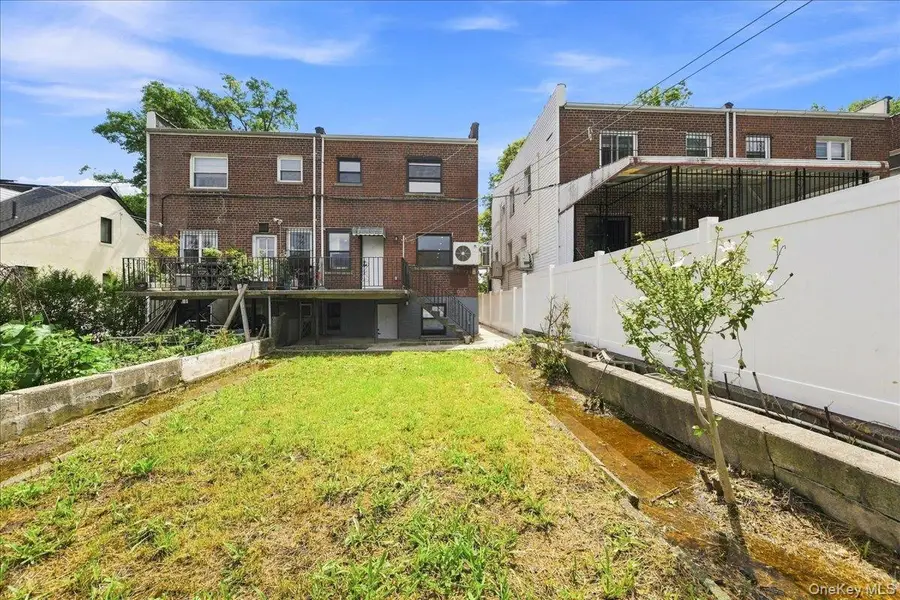 1463 Pelham Parkway N, Bronx, NY 10469 - #3