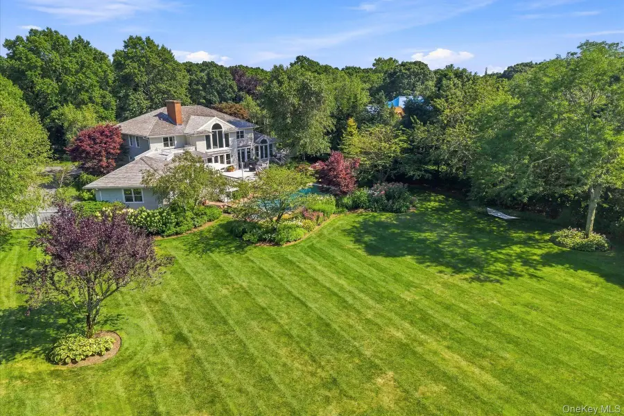 27 Cedar Lane, Remsenburg, NY 11960 - #3