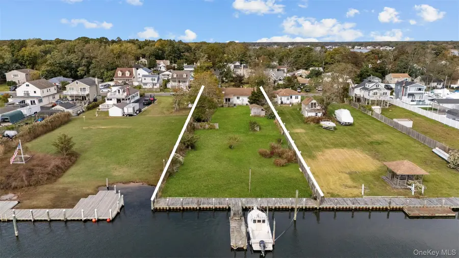 22 Shore Drive, Mastic Beach, NY 11951 - #3