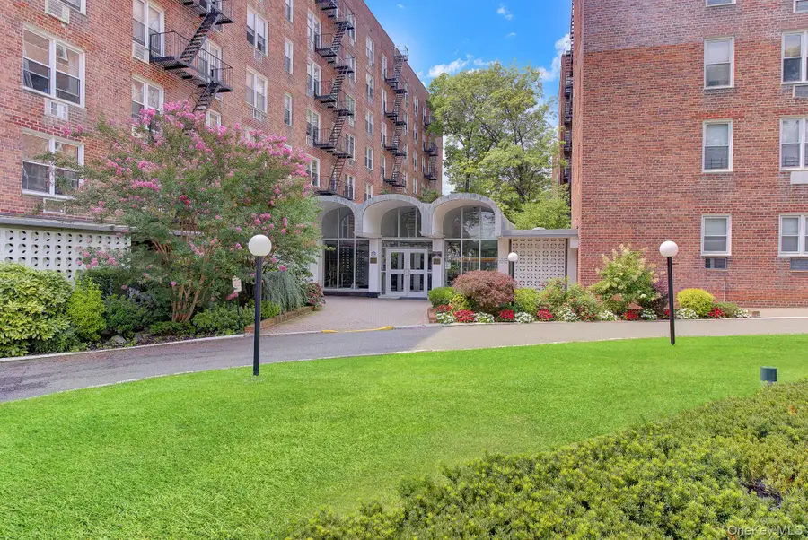 54-40 Little Neck Parkway #6G, Little Neck, NY 11362 - #2