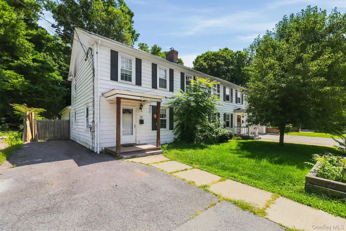 10 Dutchess Avenue, Wappingers Falls, NY 12590 - #1