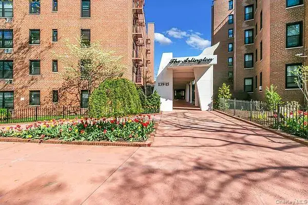 139-15 83rd Avenue #717, Briarwood, NY 11435