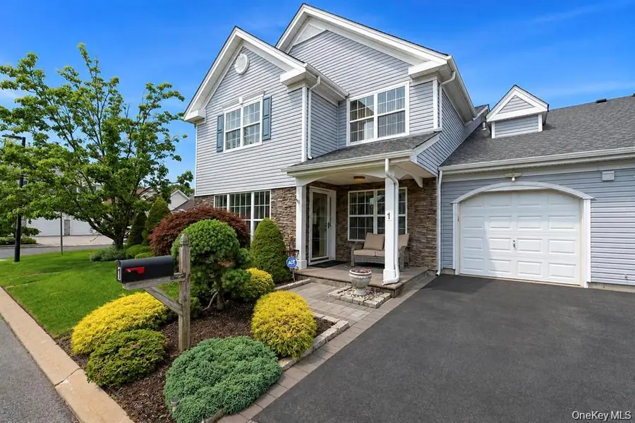 1 Jennifer Lane, Middle Island, NY 11953 - #2