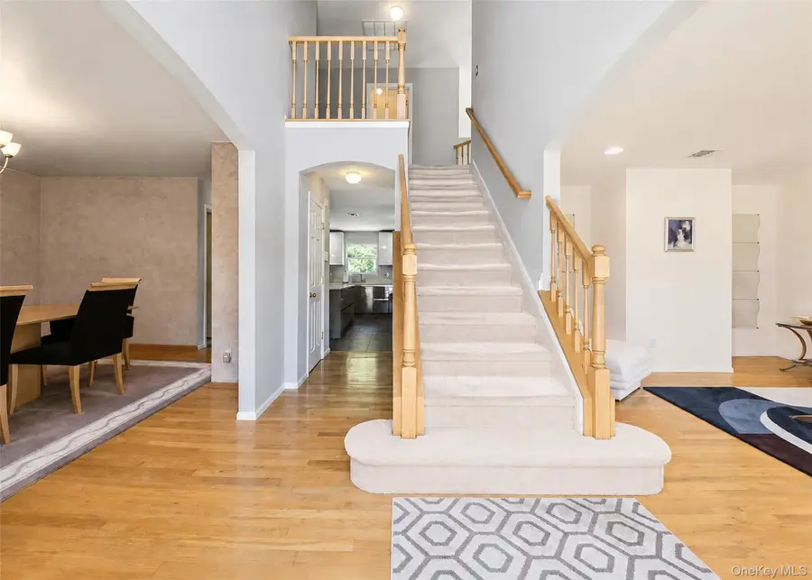 23 Greentree Drive, Medford, NY 11763 - #3