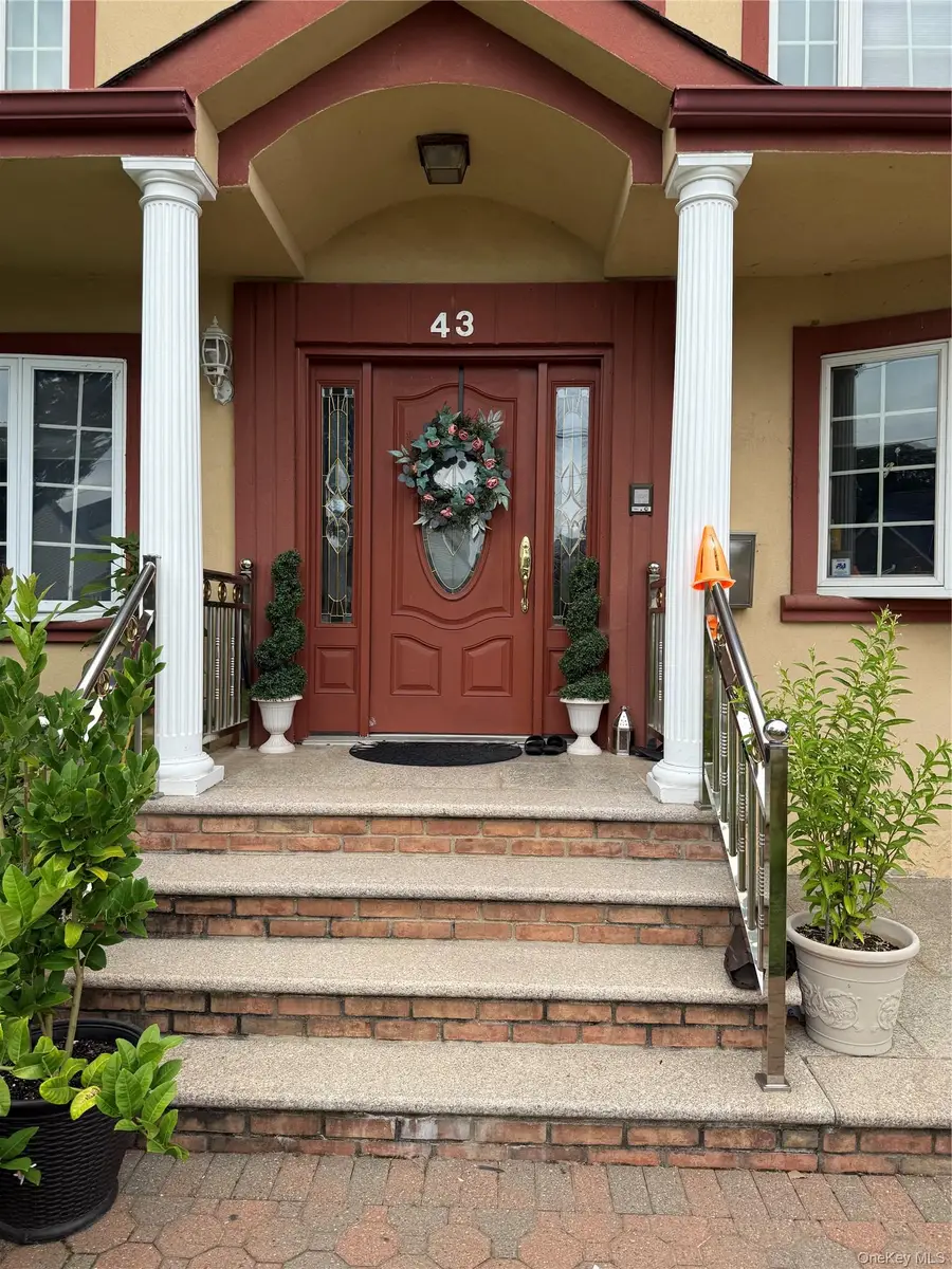 43 Baxter Avenue, New Hyde Park, NY 11040 - #3