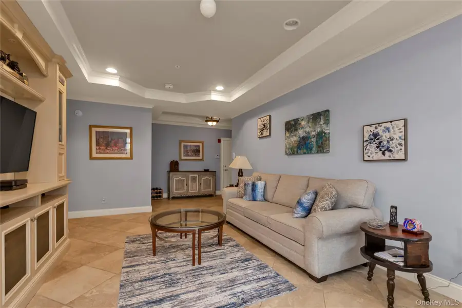 578 Pacing Way, Westbury, NY 11590 - #3