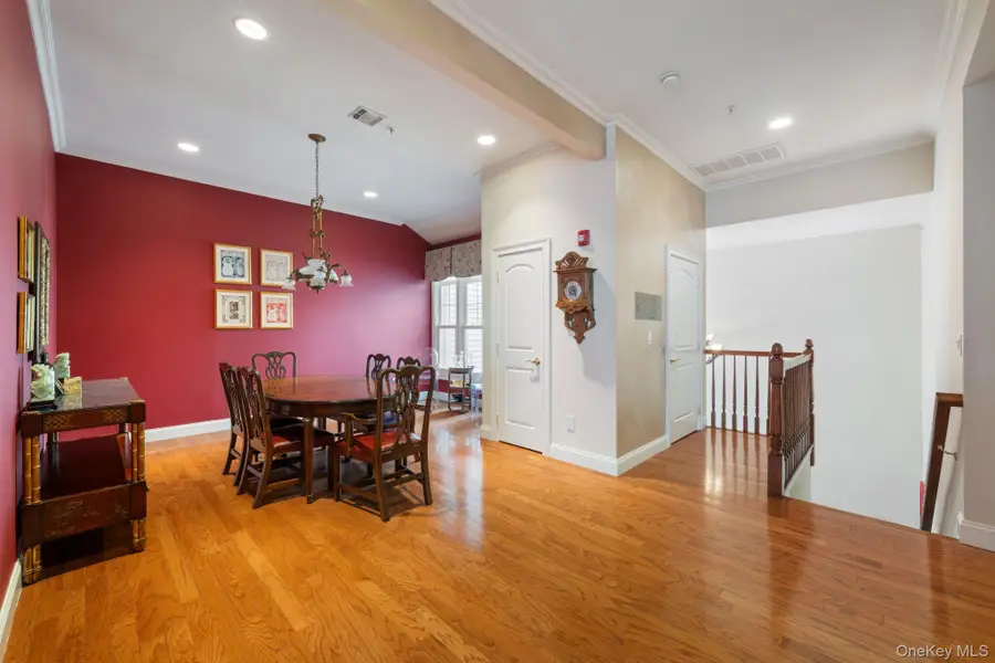469 Pacing Way, Westbury, NY 11590 - #3
