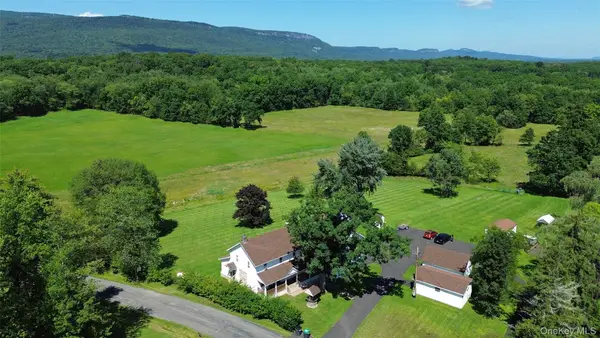 4 Low Road, Wallkill, NY 12589