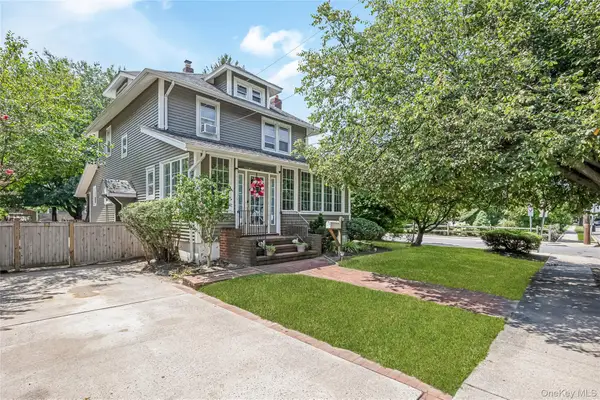 958 Thomas Avenue, Baldwin, NY 11510