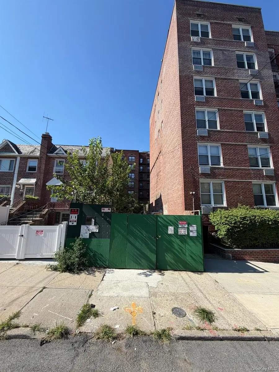 63-86 Wetherole Street, Rego Park, NY 11374 - #2