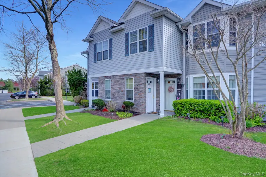 219 Medea Way, Central Islip, NY 11722 - #2