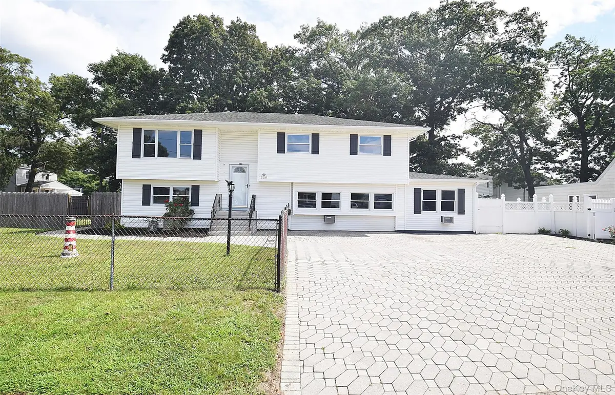 226 14th Avenue, West Babylon, NY 11704 - #1