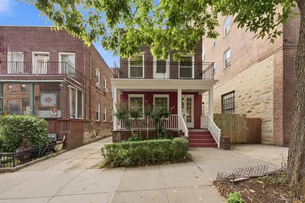 3633 Greystone Avenue, Bronx, NY 10463