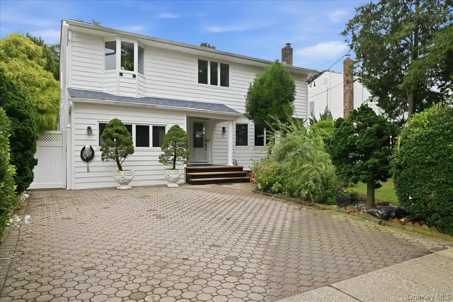 701 Hoover Street, North Bellmore, NY 11710 - #2