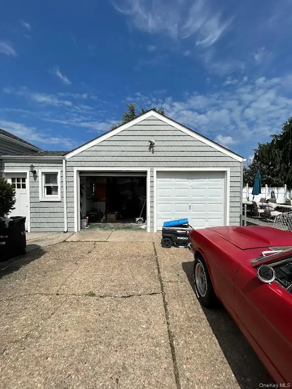 76 Idaho Street, Lindenhurst, NY 11757 - #2