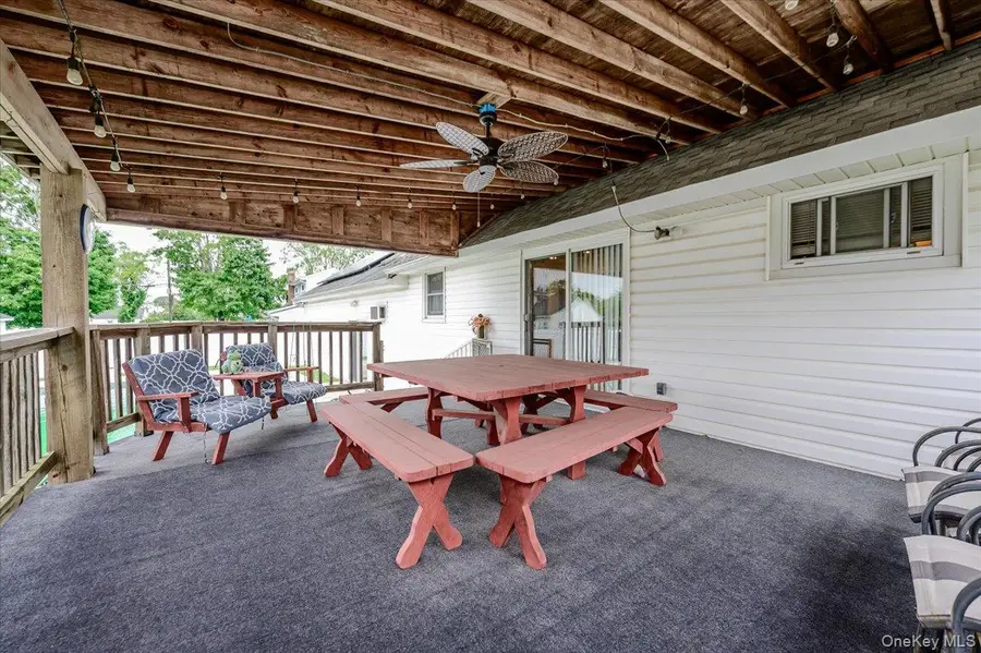694 Pease Lane, West Islip, NY 11795 - #3
