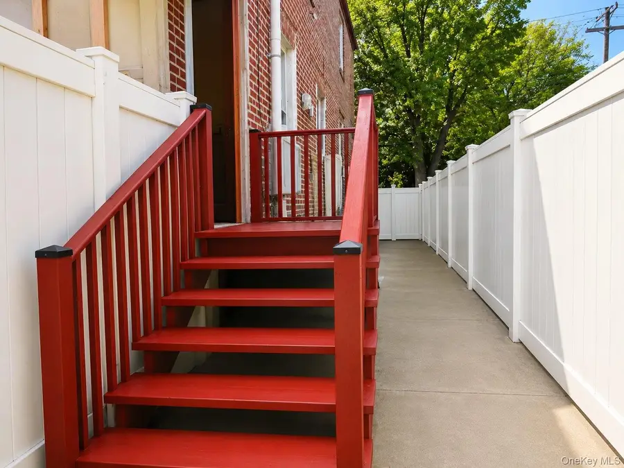 17220 111th Avenue, Jamaica, NY 11433 - #3