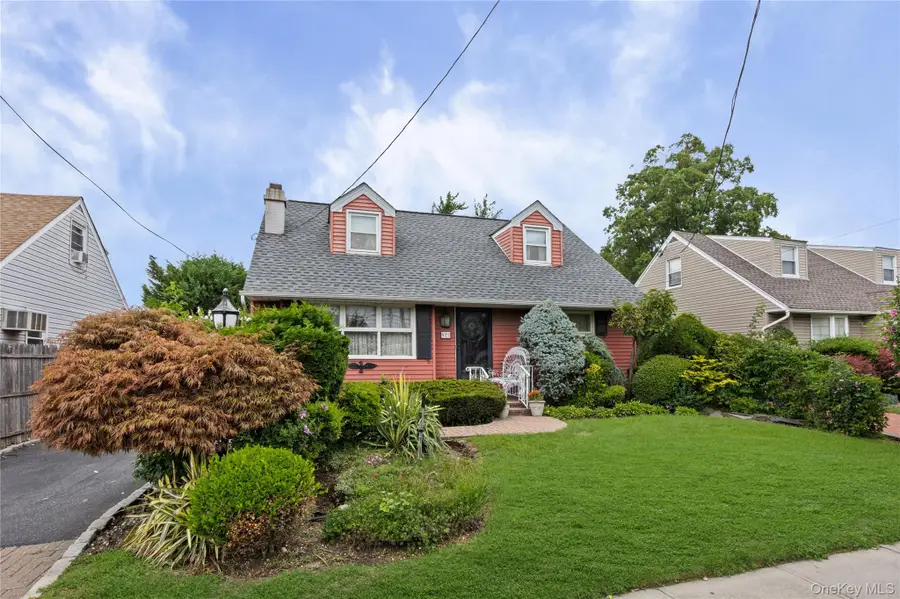 822 Peninsula Boulevard, Woodmere, NY 11598 - #2