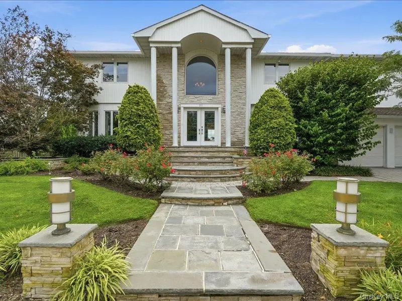 211 Whitewood Drive, Massapequa Park, NY 11762 - #1